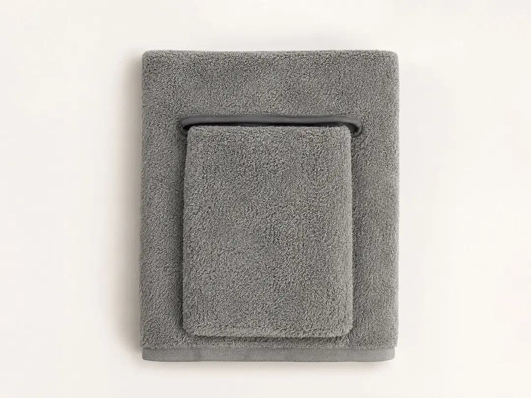 The Deyshine Smart Towel (600 GSM)